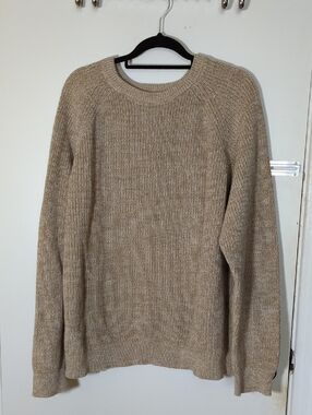 Old Navy Crewneck Sweater in Heathered Light Beige Cotton